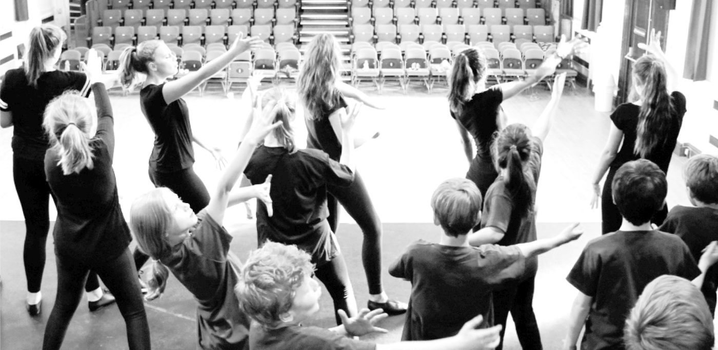 surrey_theatre_academy_haslemere_classesmin Surrey Theatre Academy